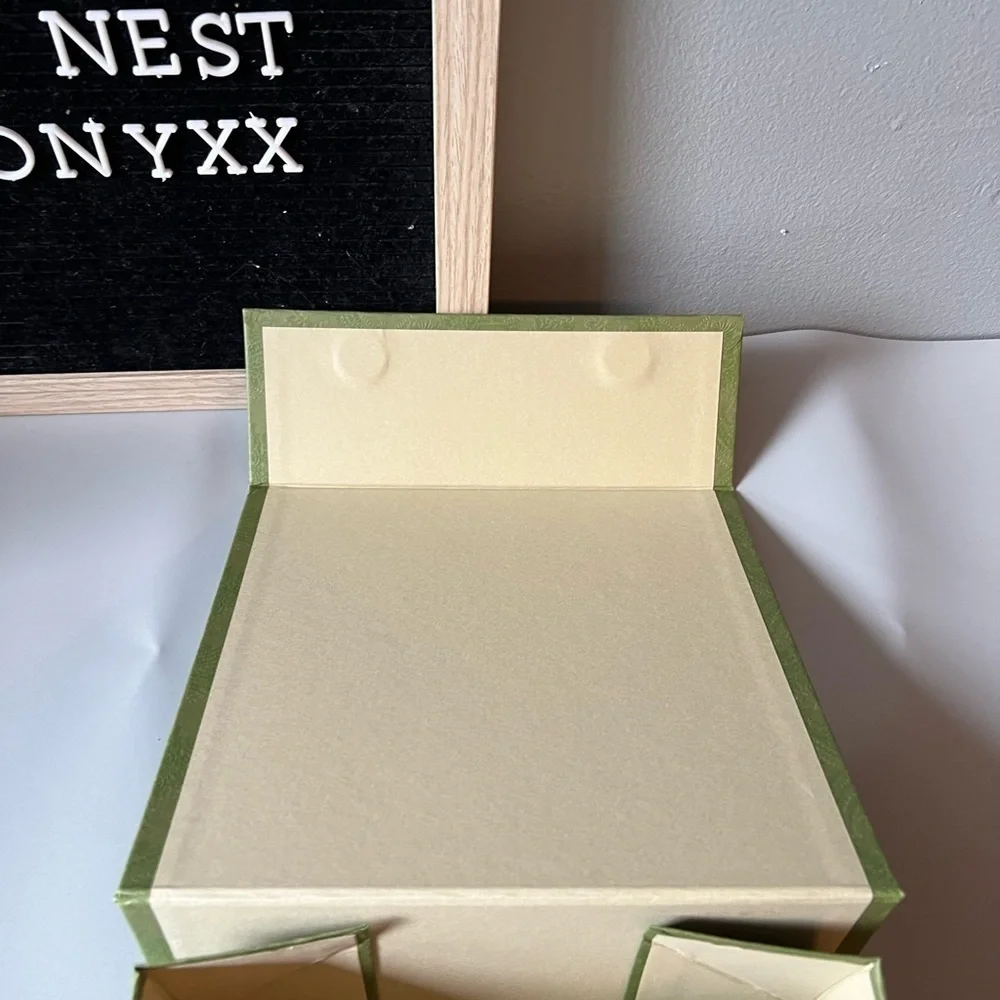 Empty Gucci box - Picture 4 of 6